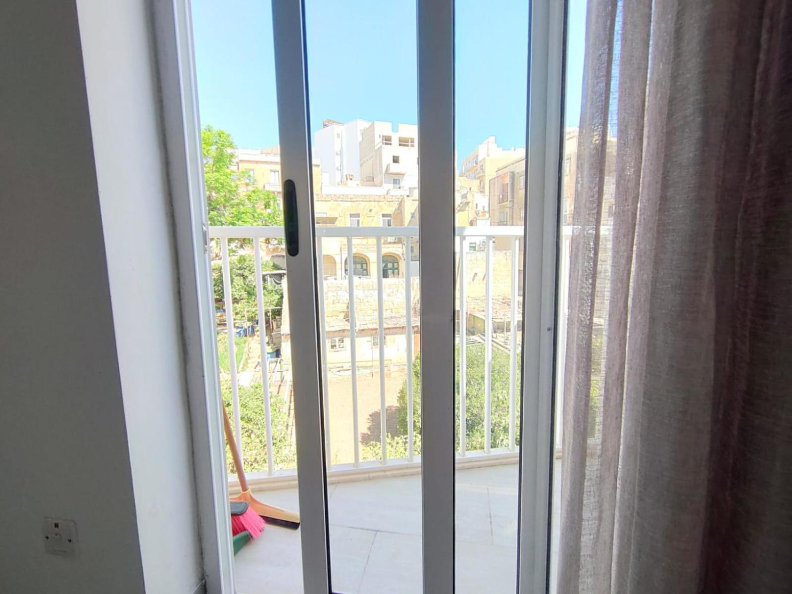 Cosy Seaside Apt, 200M From The Seafront Gzira Exterior photo