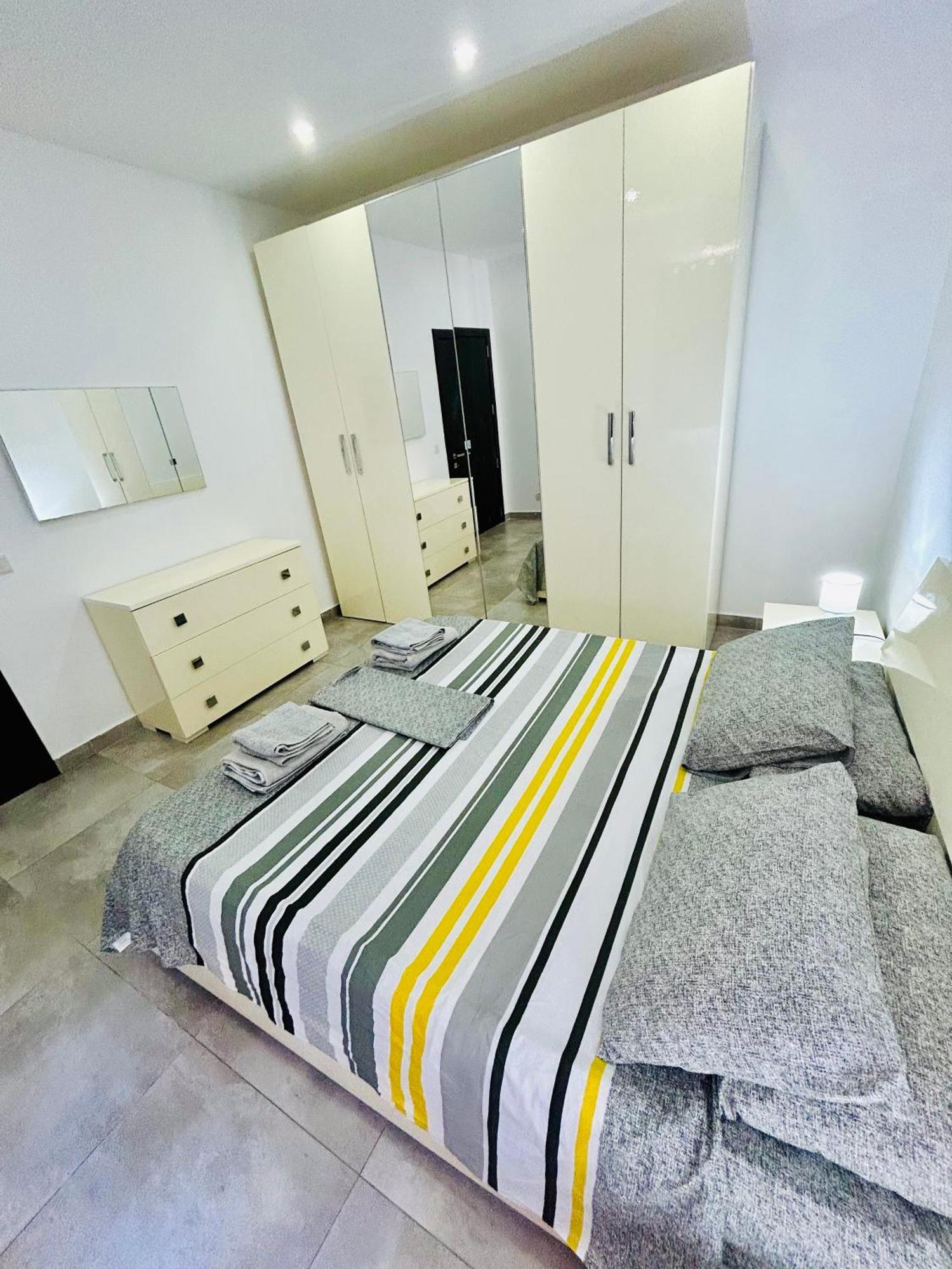 Cosy Seaside Apt, 200M From The Seafront Gzira Exterior photo