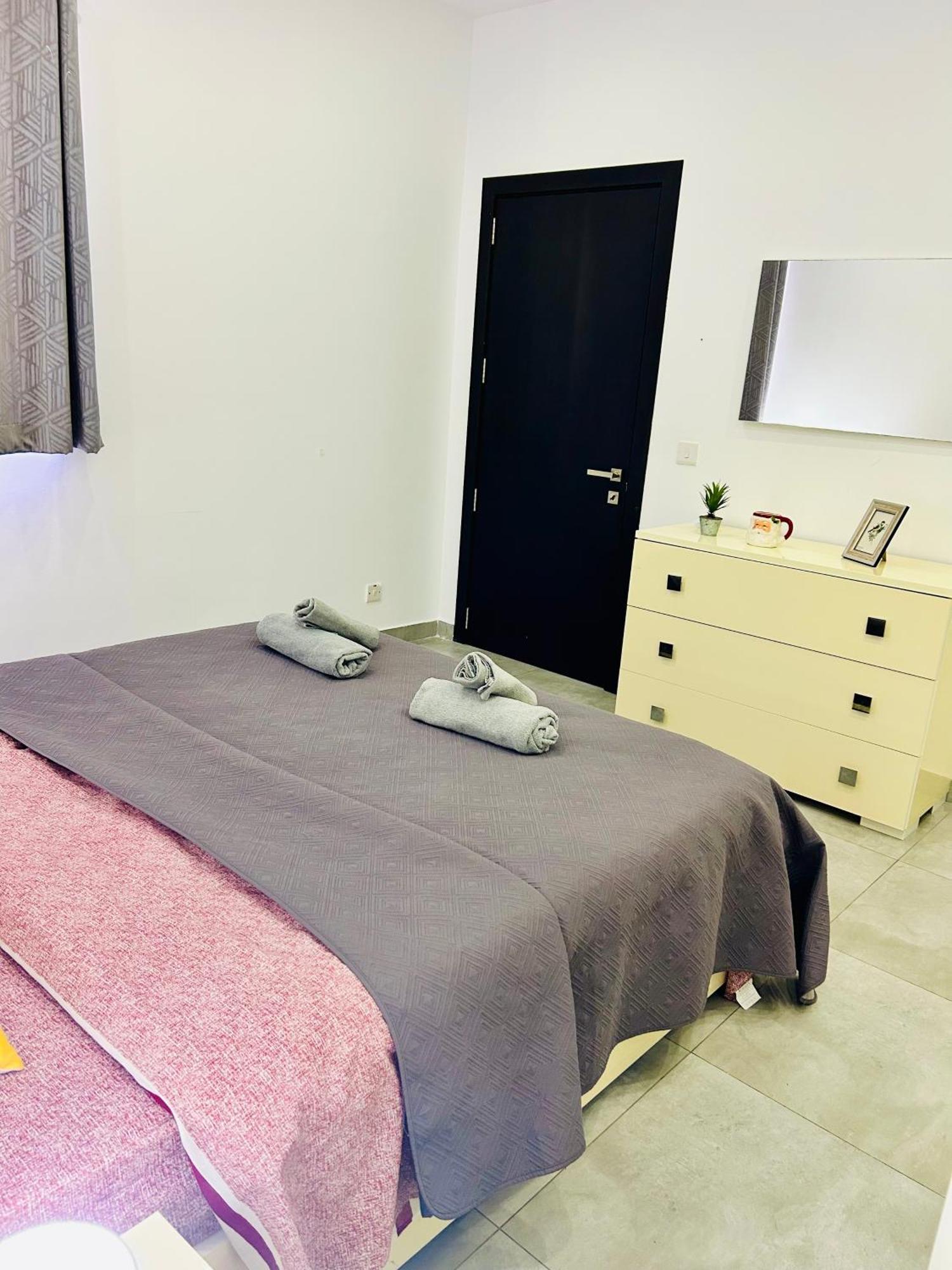 Cosy Seaside Apt, 200M From The Seafront Gzira Exterior photo